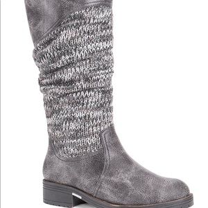 Sweet slouchy knit compliments a classic shape in the Muk Luks Kailee tall boot!